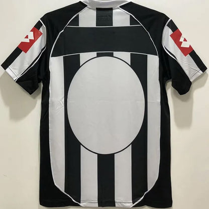 JUVENTUS 2002/3 Retro Home Shirt